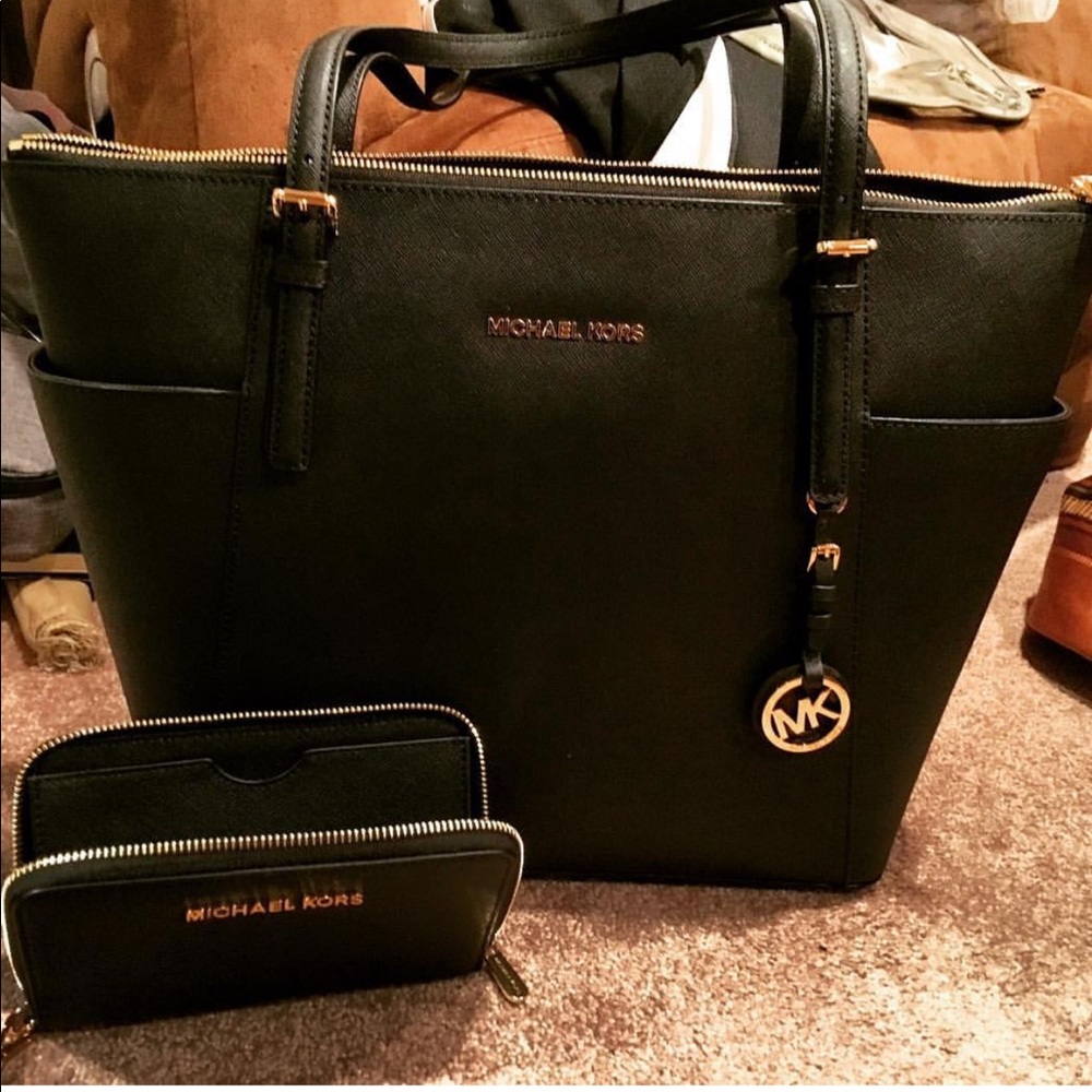 Michael kors Jetset tote and wallet
